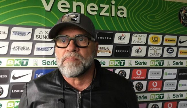 Serie B, Brescia-Venezia 2-0: Torregrossa e Tonali condannano Cosmi al primo ko Serie B, Brescia-Venezia 2-0: Torregrossa e Tonali condannano Cosmi al primo ko