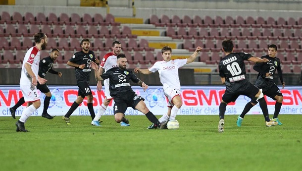 Arzignano-Carpi 0-1, Jelenic gol e per Colombo il tabù casalingo continua: il racconto dal Menti - Trivenetogoal